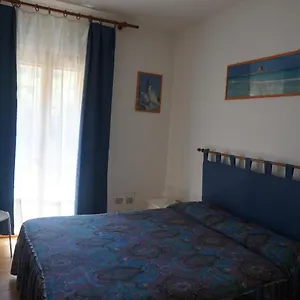 https://casa-adriana.hotelsalgherosardinia.com