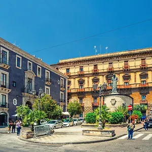 https://appartamento-don-tano.taorminaitalyhotels.com